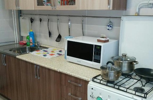 Tikhvin Apartment | Comfortable Apartment on Svyazi 8 with Breakfast Included
