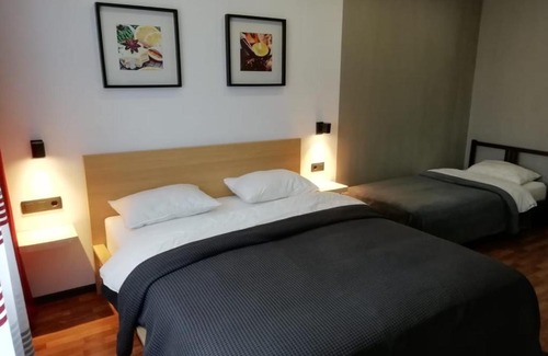 Tikhvin Apartment | Exceptional Stay at Квартира на Связи 8 with Breakfast
