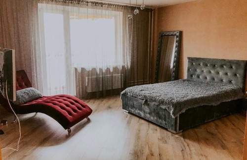 Chelyabinsk Apartment | Northwest Apartment - Guest Rated 10/10 and Wheelchair Accessible