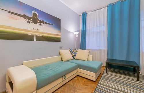 Tsentralny Apartment | Inviting Apartment on Marata Street, Rated 9/10 by Guests