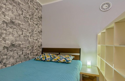 Tsentralny Apartment | Inviting Apartment on Marata Street, Rated 9/10 by Guests