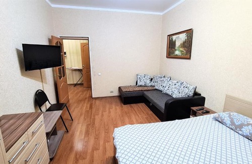 Zavodskoi Apartment | Guest Rated 10/10: Comfortable Apartment for Daily Rent