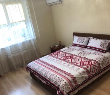 Vyshhorod Apartment | Cozy Apartment on Naberezhna - Guest Rated 9.9/10