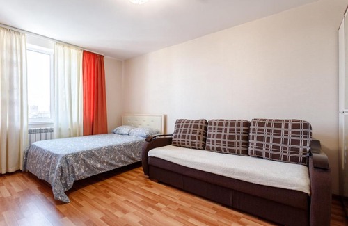 Yekaterinburg Apartment | Convenient Apartment Near the Train Station with Accessibility