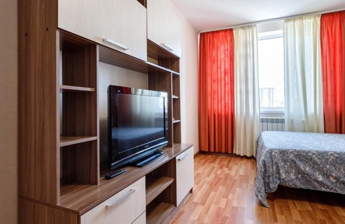 Yekaterinburg Apartment | Convenient Apartment Near the Train Station with Accessibility