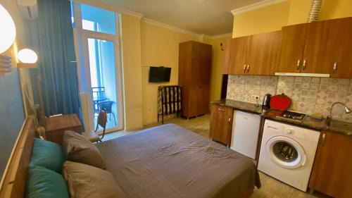 Makhinjauri Apartment | Seaside Retreat: Pet-Friendly Apartment by the Ocean