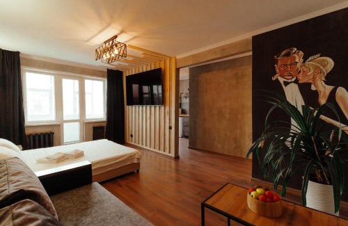 Petropavlovsk Apartment | Pet-Friendly Studio Apartment in the Heart of Gatsby