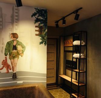 Petropavlovsk Apartment | Cozy Studio Apartment in Cinema: Pet-Friendly Retreat