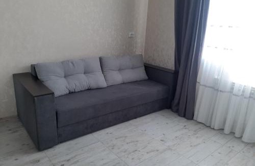 Sofiivska Borshchahivka Apartment | Cozy Studio Apartment - Child Friendly & Highly Rated Stay