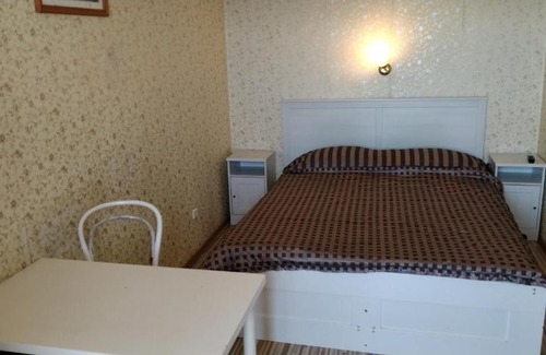 District No. 72 Apartment | Accessible Apartment Near Metro International in Turku