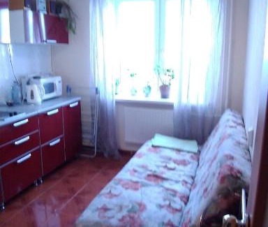 District No. 72 Apartment | Accessible Apartment Near Metro International in Turku