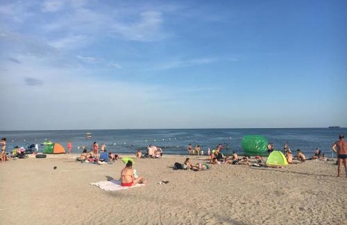 Jasienow Apartment | Cozy Apartment by the Sea, 200m to Beach - Rated 10/10!