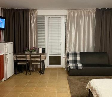 Pomorie Apartment | Cozy Oceanfront Apartment Near the Sea with Pet-Friendly Amenities