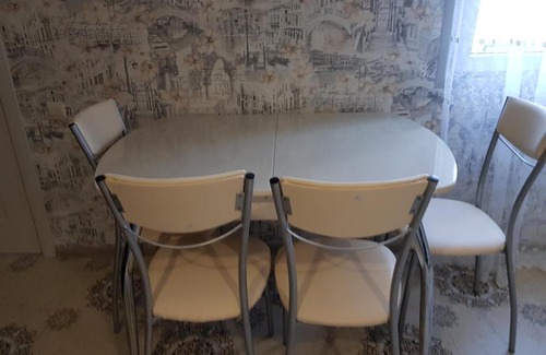 Adler City Centre Apartment | Oceanfront Retreat: Guest Rated 9/10 Near the Sea