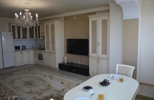 Yessentuki Apartment | Pet-Friendly Retreat Near Resort Park - 10/10 Guest Rated