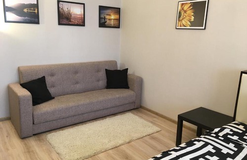 Kursk Apartment | Cozy 1-Bedroom Apartment on Prospekt Klykova