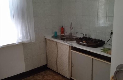 Gagra Apartment | Cozy Apartment: Family-Friendly Retreat Awaiting You