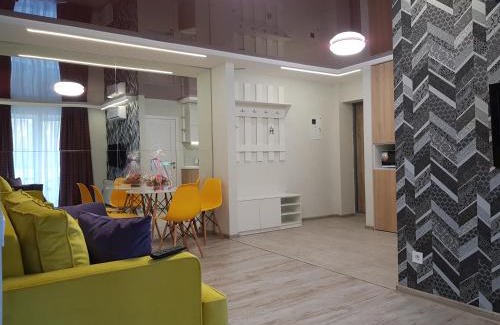 Dzerzhyns'kyi District Apartment | Modern Apartment Lux 2018 - Pet and Child Friendly Stay