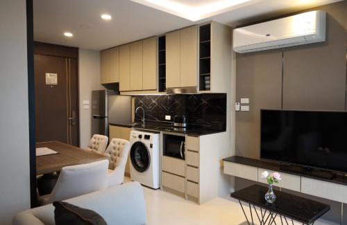Cherngtalay Apartment | Mida Grande C303: 4-Star Oceanfront Retreat in Surin