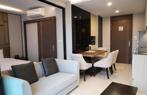 Cherngtalay Apartment | Mida Grande C303: 4-Star Oceanfront Retreat in Surin