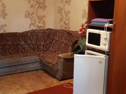 Karantinnoye Apartment | Budget-Friendly Квартира with 8/10 Guest Reviews
