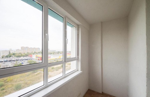 Avtozavodsky City District Apartment | Pet-Friendly Apartment with Kitchen and Child Amenities
