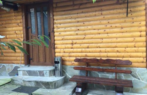 Yaremche Apartment | Top-Rated Квартира with Kitchen & Child-Friendly Amenities