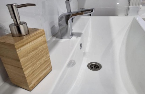 Kazakhstan Apartment | Budget-Friendly Квартиры24 with Relaxing Hot Tub Amenities