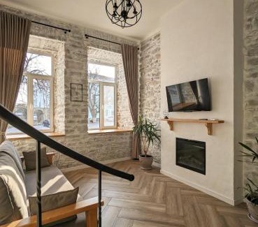 Kamenets-Podol'skiy Apartment | Experience Квітка на камені in the Heart of Старе місто