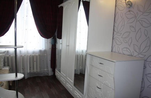 Norilsk Apartment | Discover Kirnova 25: Pet-Friendly Retreat with a 9/10 Rating