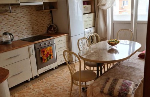 Zapadnyy okrug Apartment | Cozy Кожевенная 6266: Wheelchair Accessible Haven