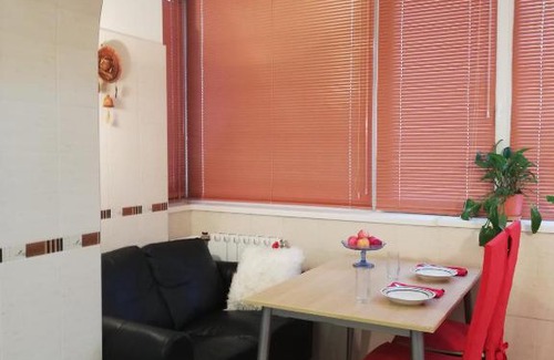 Reutov House | Convenient Room Steps from the Metro for Your Stay