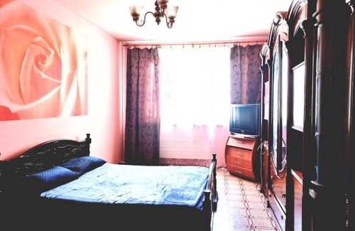 North-Western Administrative Okrug House | Cozy Room at Stroginskiy Bulvar with Kitchen Access