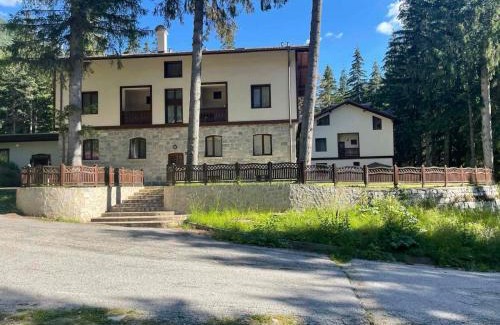 Semkovo Hotel | Discover Комплекс Орлово гнездо: Family-Friendly Retreat