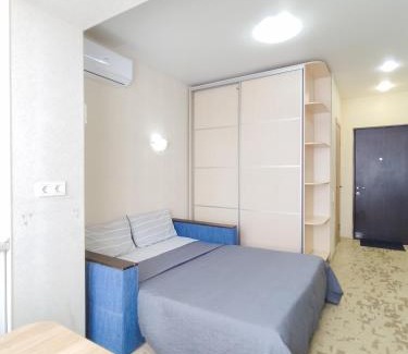 Petrovskoye Apartment | Top-Rated Studio Near South Train Station for Your Stay