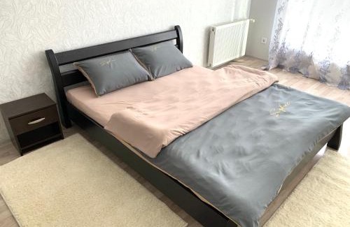 Ternopil Apartment | Cozy Apartment Near Park - Family Friendly Retreat
