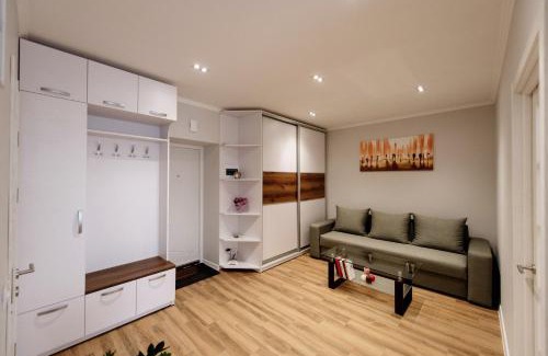 Ternopil Apartment | Tranquil Apartment in the Heart of the City - 9.7/10 Rated
