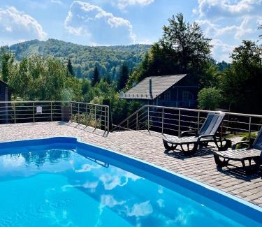Myhove House | Relax in a Comforting Cottage at Migevo with Ocean Views
