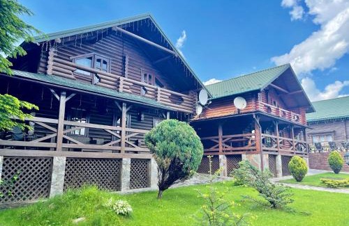 Myhove House | Relax in a Comforting Cottage at Migevo with Ocean Views