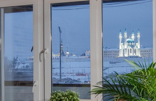 Kazan City Centre Apartment | Experience Korochenko 2: Central Stay with Kremlin Views