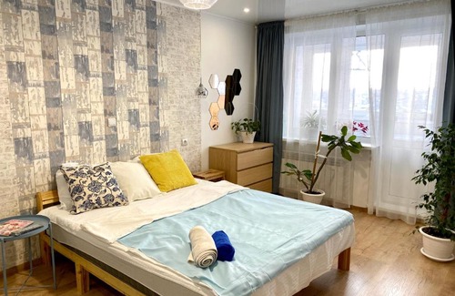 Yelino Apartment | Perfectly Positioned "Космос" Hotel with Accessibility Features
