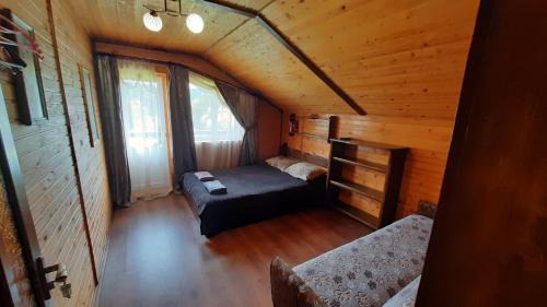 Vorokhta House | Guest Rated 10/10 at Котедж Віадук with Hot Tub & Fireplace
