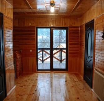 Snidavka Apartment | Explore Cottage "Medoviy Sad": Rated 10/10 with Hot Tub