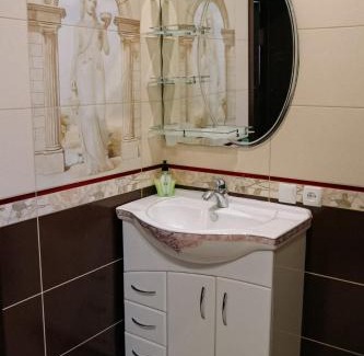 Snidavka Apartment | Explore Cottage "Medoviy Sad": Rated 10/10 with Hot Tub