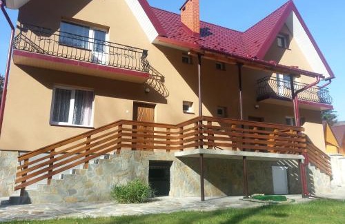 Yaremche Cabin | Relax Yaremche: Guest Rated 9.8, Pet & Child Friendly Retreat