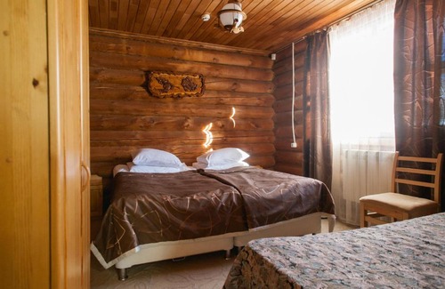 Baykalsk Resort | Cozy Cottage Retreat "Русь" with Breakfast & Hot Tub