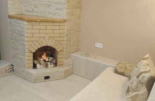Asha House | Adorable Коттедж Аджигардак with Hot Tub & Breakfast