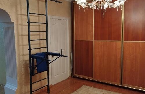 Nur-Sultan House | Welcoming Коттедж Жанкент 74 with Pool & Family Fun