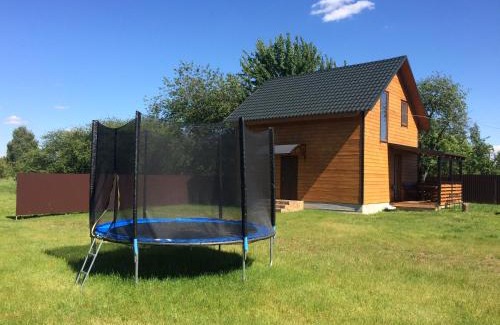 Volyn Oblast House | Cozy Коттедж Злата: Family-Friendly with Breakfast Included