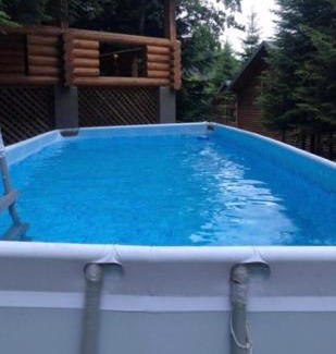 Myhove Villa | Cozy Retreat at Коттедж Luky with Hot Tub & Breakfast